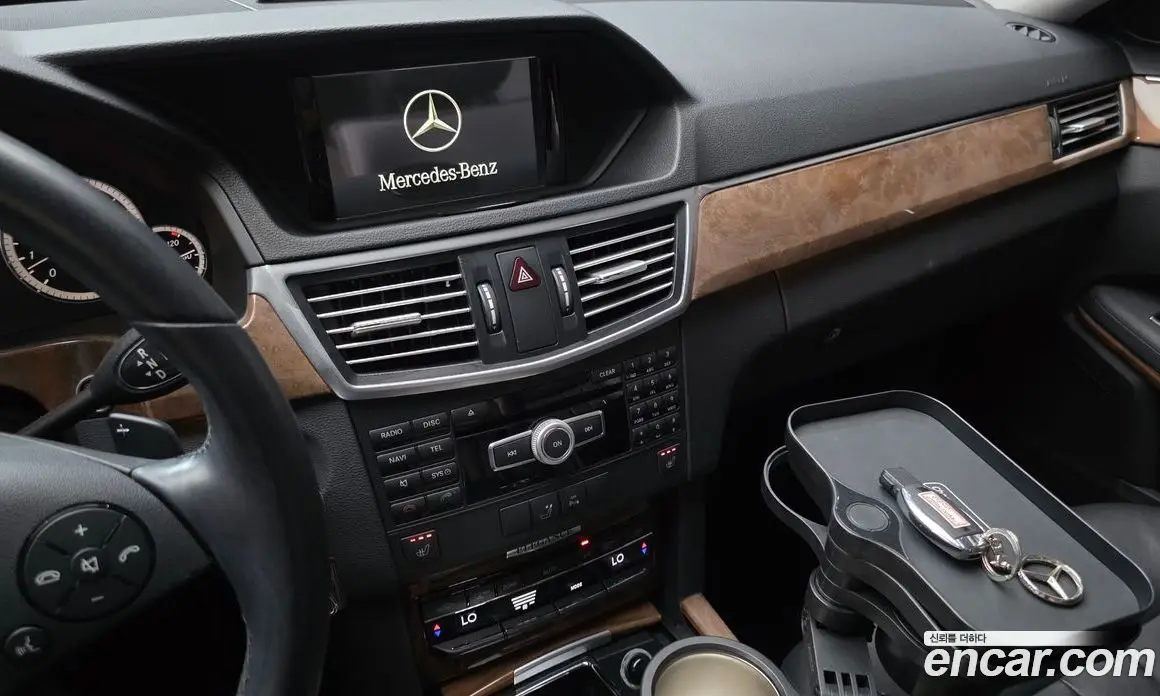 Mercedes-Benz E-Class 2012 3.5 автомат (гидро), фото 14 Mercedes-Benz E-Class 2012 3.5 автомат (гидро), фото 14