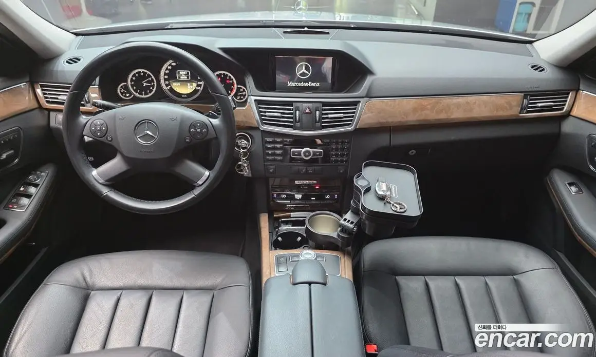Mercedes-Benz E-Class 2012 3.5 автомат (гидро), фото 7 Mercedes-Benz E-Class 2012 3.5 автомат (гидро), фото 7