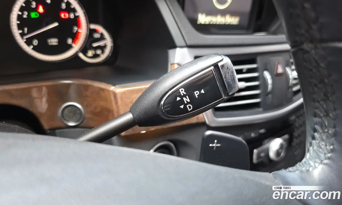 Mercedes-Benz E-Class 2012 3.5 автомат (гидро), фото 9 Mercedes-Benz E-Class 2012 3.5 автомат (гидро), фото 9