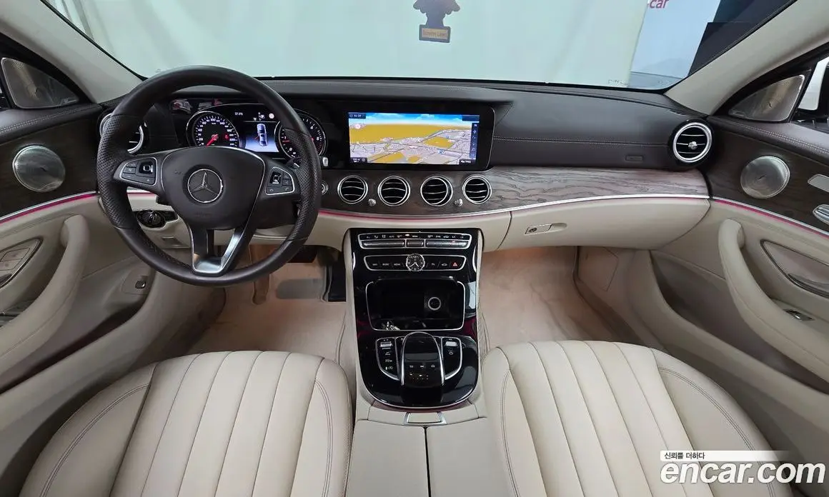 Mercedes-Benz E-Class 2016 1.9 автомат (гидро), фото 7 Mercedes-Benz E-Class 2016 1.9 автомат (гидро), фото 7