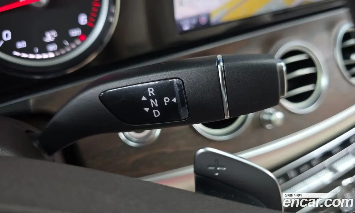 Mercedes-Benz E-Class 2016 1.9 автомат (гидро), фото 9 Mercedes-Benz E-Class 2016 1.9 автомат (гидро), фото 9
