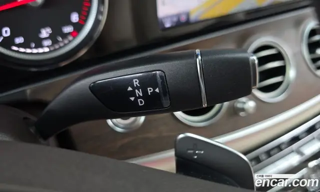 Mercedes-Benz E-Class 2016 1.9 автомат (гидро), миниатюра 9 Mercedes-Benz E-Class 2016 1.9 автомат (гидро), миниатюра 9