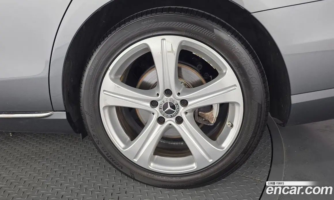Mercedes-Benz E-Class 2017 2.0 автомат (гидро), фото 7 Mercedes-Benz E-Class 2017 2.0 автомат (гидро), фото 7
