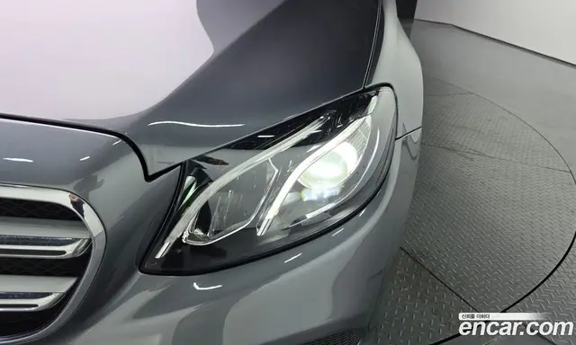 Mercedes-Benz E-Class 2017 2.0 автомат (гидро), миниатюра 8 Mercedes-Benz E-Class 2017 2.0 автомат (гидро), миниатюра 8
