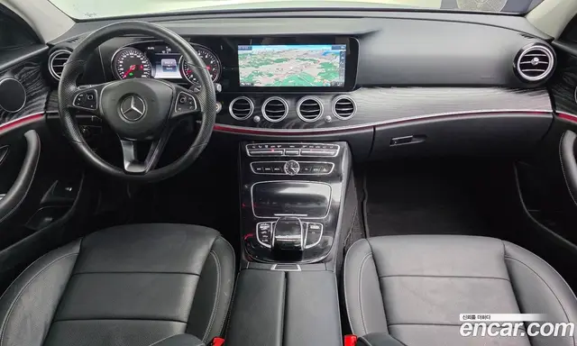 Mercedes-Benz E-Class 2017 2.0 автомат (гидро), миниатюра 10 Mercedes-Benz E-Class 2017 2.0 автомат (гидро), миниатюра 10