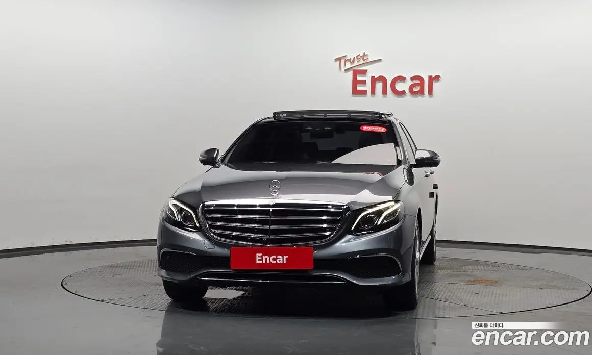 Mercedes-Benz E-Class 2017 2.0 автомат (гидро), фото 2 Mercedes-Benz E-Class 2017 2.0 автомат (гидро), фото 2