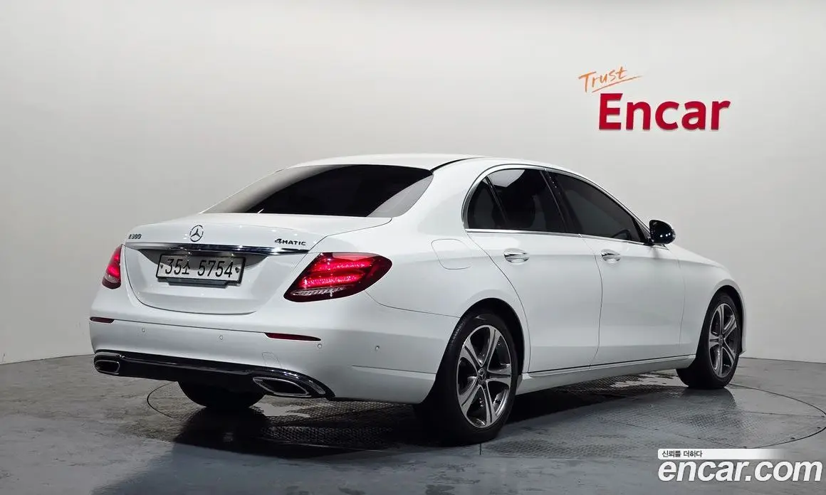 Mercedes-Benz E-Class 2018 2.0 автомат (гидро), фото 2 Mercedes-Benz E-Class 2018 2.0 автомат (гидро), фото 2