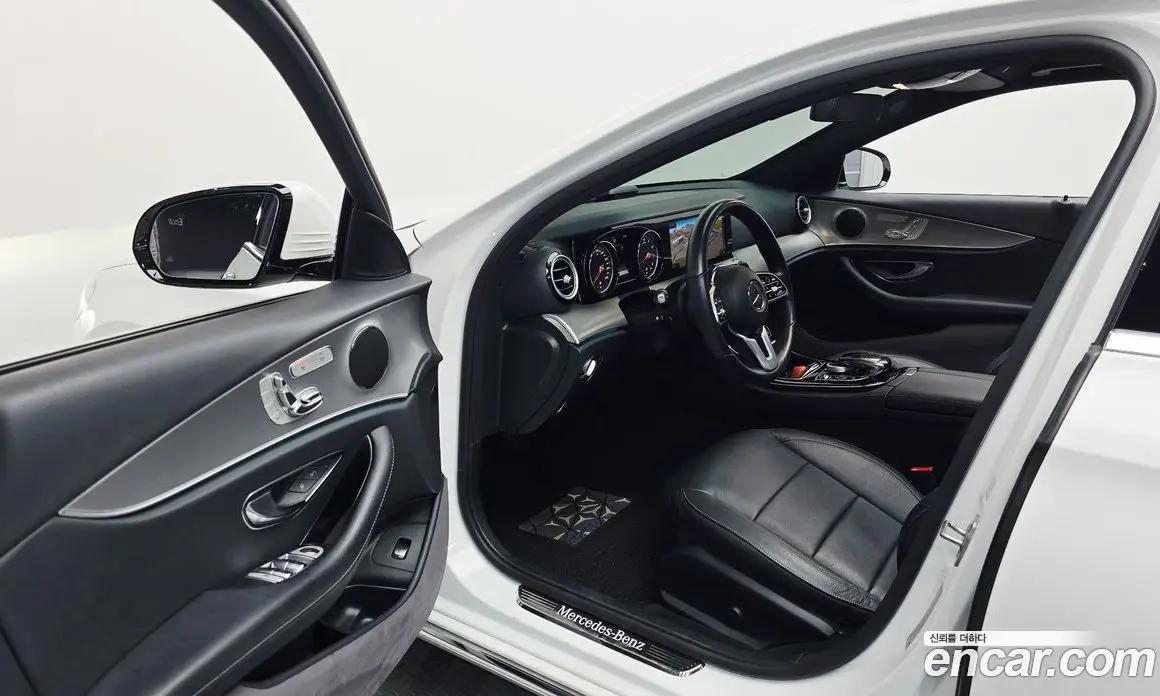 Mercedes-Benz E-Class 2018 2.0 автомат (гидро), фото 13 Mercedes-Benz E-Class 2018 2.0 автомат (гидро), фото 13