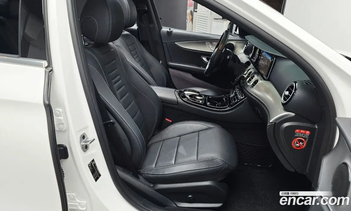 Mercedes-Benz E-Class 2018 2.0 автомат (гидро), фото 16 Mercedes-Benz E-Class 2018 2.0 автомат (гидро), фото 16