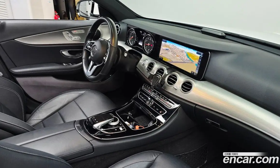 Mercedes-Benz E-Class 2018 2.0 автомат (гидро), фото 23 Mercedes-Benz E-Class 2018 2.0 автомат (гидро), фото 23
