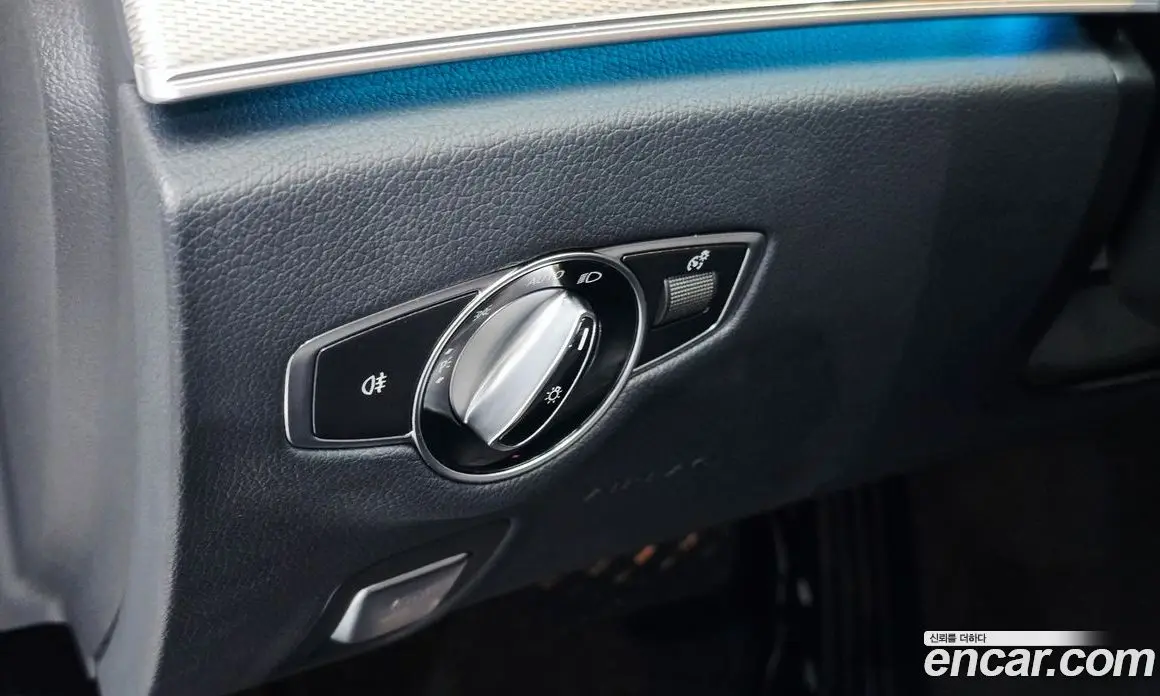 Mercedes-Benz E-Class 2018 2.0 автомат (гидро), фото 24 Mercedes-Benz E-Class 2018 2.0 автомат (гидро), фото 24