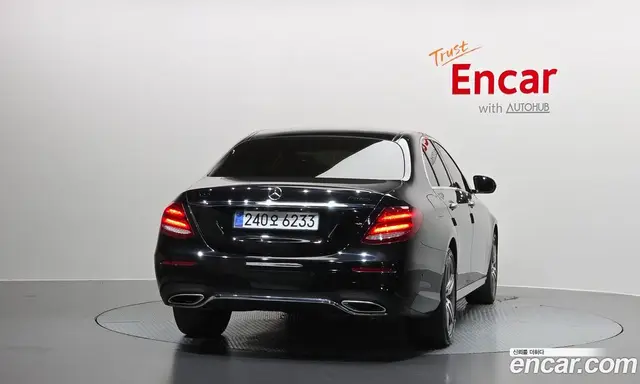 Mercedes-Benz E-Class 2020 2.0 автомат (гидро), миниатюра 4