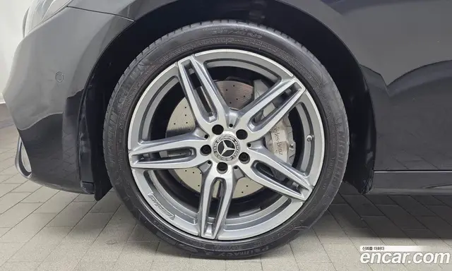 Mercedes-Benz E-Class 2020 2.0 автомат (гидро), миниатюра 5