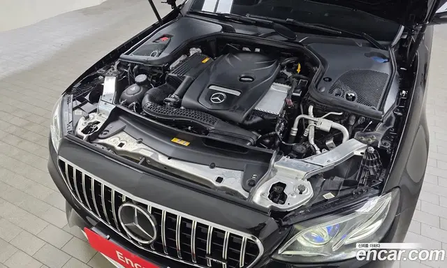 Mercedes-Benz E-Class 2020 2.0 автомат (гидро), миниатюра 6