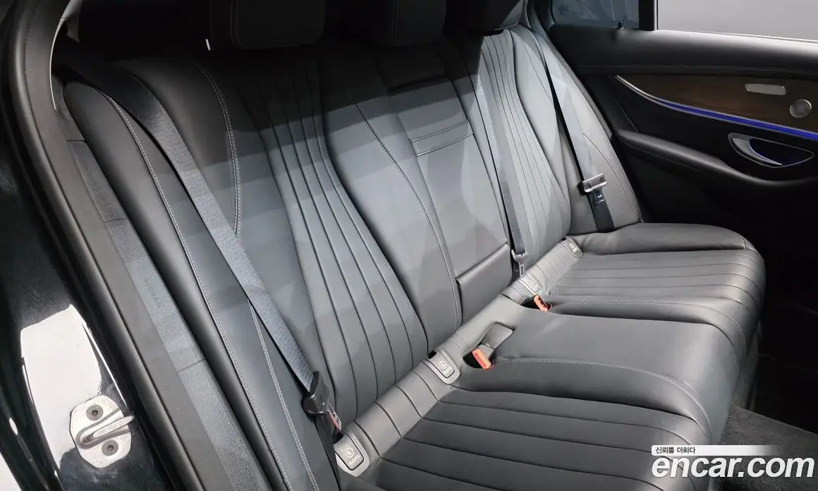 Mercedes-Benz E-Class 2020 2.0 автомат (гидро), фото 17 Mercedes-Benz E-Class 2020 2.0 автомат (гидро), фото 17