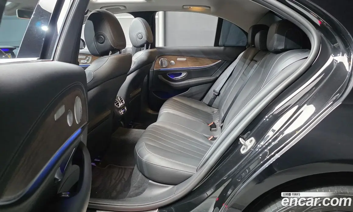 Mercedes-Benz E-Class 2020 2.0 автомат (гидро), фото 18 Mercedes-Benz E-Class 2020 2.0 автомат (гидро), фото 18