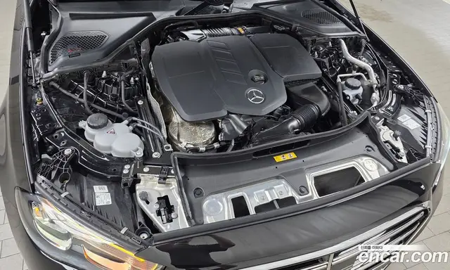 Mercedes-Benz E-Class 2024 2.0 автомат (гидро), миниатюра 5 Mercedes-Benz E-Class 2024 2.0 автомат (гидро), миниатюра 5