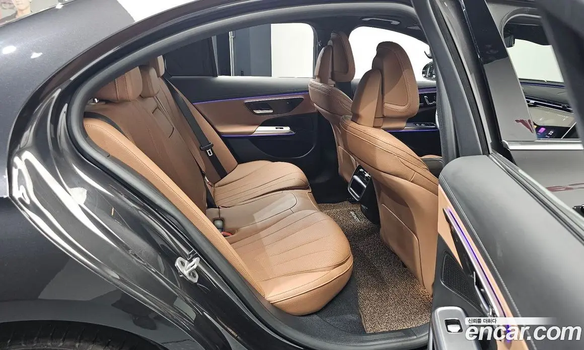 Mercedes-Benz E-Class 2024 2.0 автомат (гидро), фото 17 Mercedes-Benz E-Class 2024 2.0 автомат (гидро), фото 17