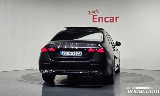 Mercedes-Benz E-Class 2024 2.0 автомат (гидро), миниатюра 4 Mercedes-Benz E-Class 2024 2.0 автомат (гидро), миниатюра 4