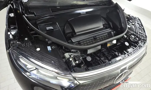 Mercedes-Benz EQS 2024 0.3 автомат (гидро), миниатюра 6