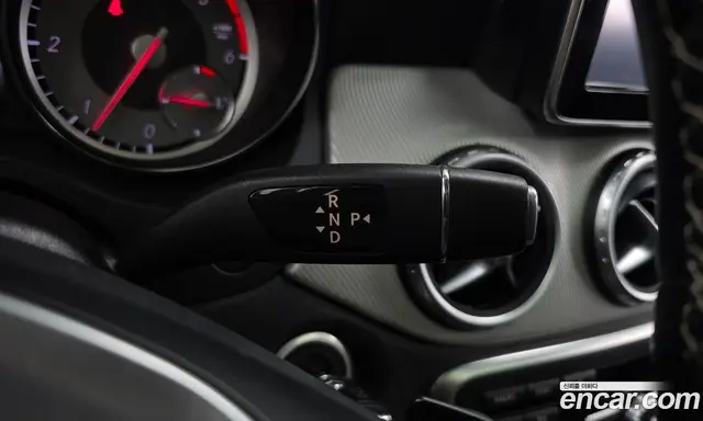 Mercedes-Benz GLA-Class 2015 2.1 автомат (гидро), миниатюра 12