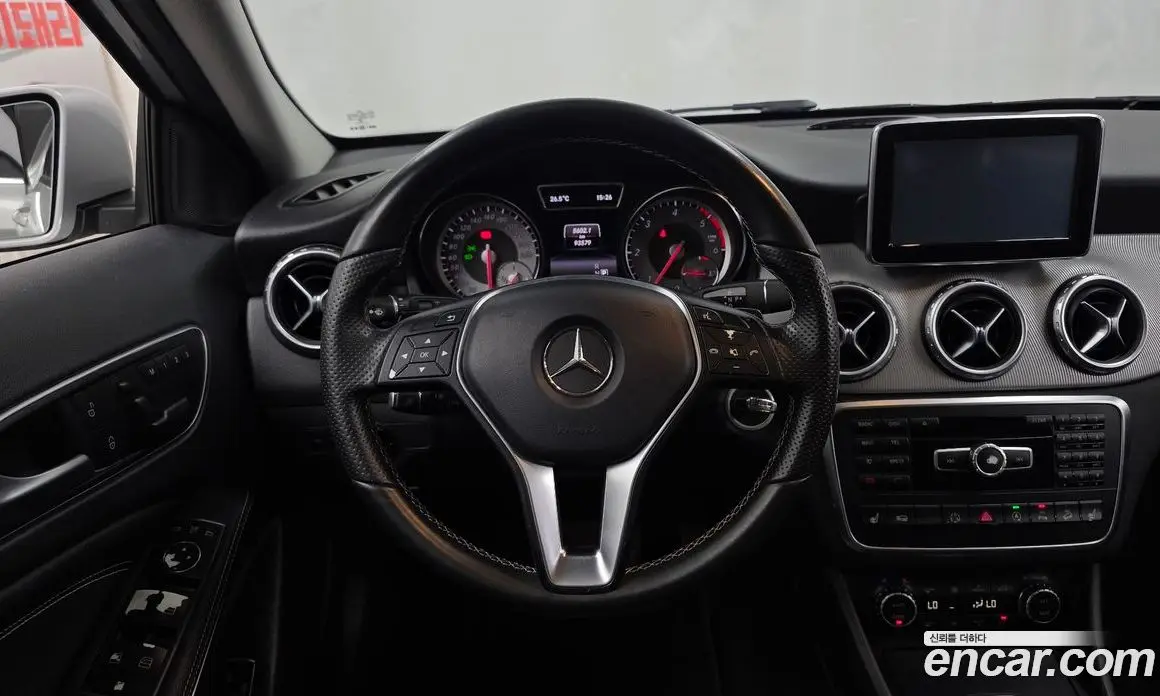 Mercedes-Benz GLA-Class 2015 2.1 автомат (гидро), фото 19