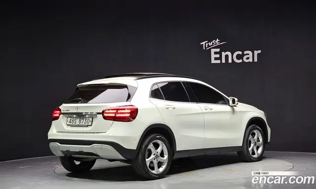 Mercedes-Benz GLA-Class 2017 2.0 автомат (гидро), миниатюра 2 Mercedes-Benz GLA-Class 2017 2.0 автомат (гидро), миниатюра 2