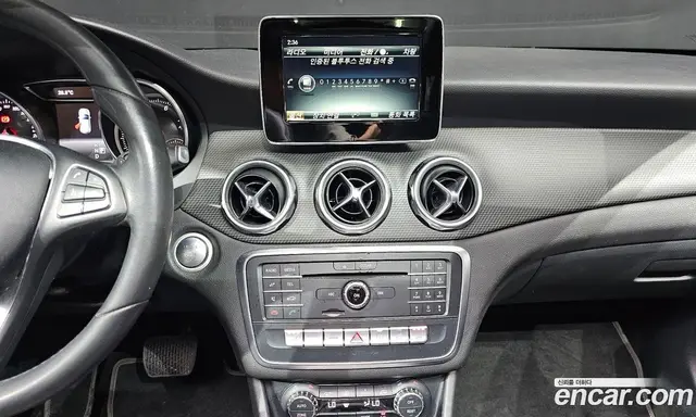 Mercedes-Benz GLA-Class 2017 2.0 автомат (гидро), миниатюра 12