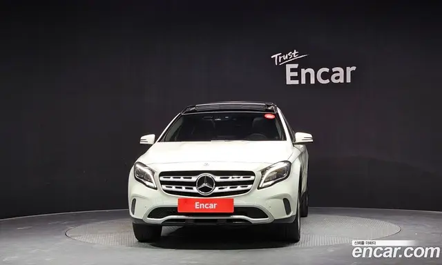 Mercedes-Benz GLA-Class 2017 2.0 автомат (гидро), миниатюра 3 Mercedes-Benz GLA-Class 2017 2.0 автомат (гидро), миниатюра 3