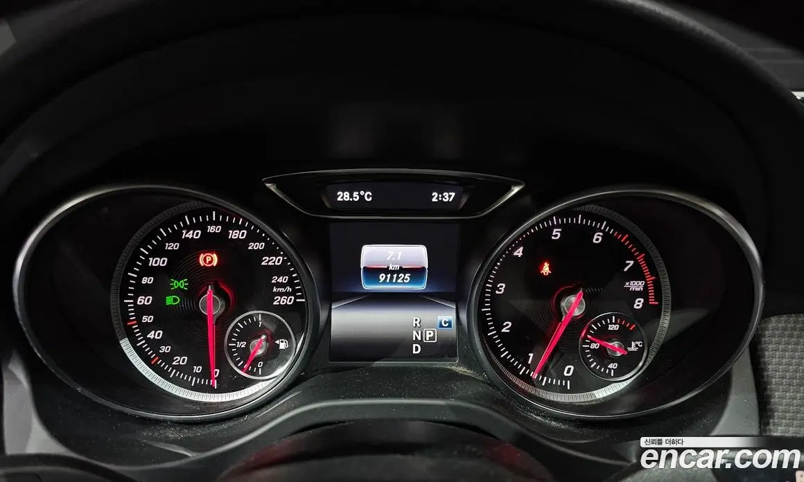 Mercedes-Benz GLA-Class 2017 2.0 автомат (гидро), фото 8 Mercedes-Benz GLA-Class 2017 2.0 автомат (гидро), фото 8