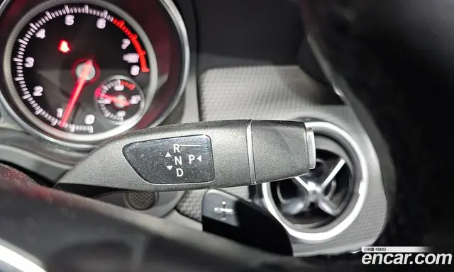 Mercedes-Benz GLA-Class 2017 2.0 автомат (гидро), миниатюра 9 Mercedes-Benz GLA-Class 2017 2.0 автомат (гидро), миниатюра 9