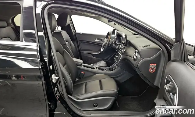 Mercedes-Benz GLA-Class 2017 2.0 автомат (гидро), миниатюра 11 Mercedes-Benz GLA-Class 2017 2.0 автомат (гидро), миниатюра 11