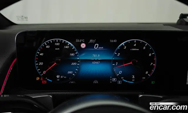Mercedes-Benz GLB-Class 2022 2.0 автомат (гидро), миниатюра 11