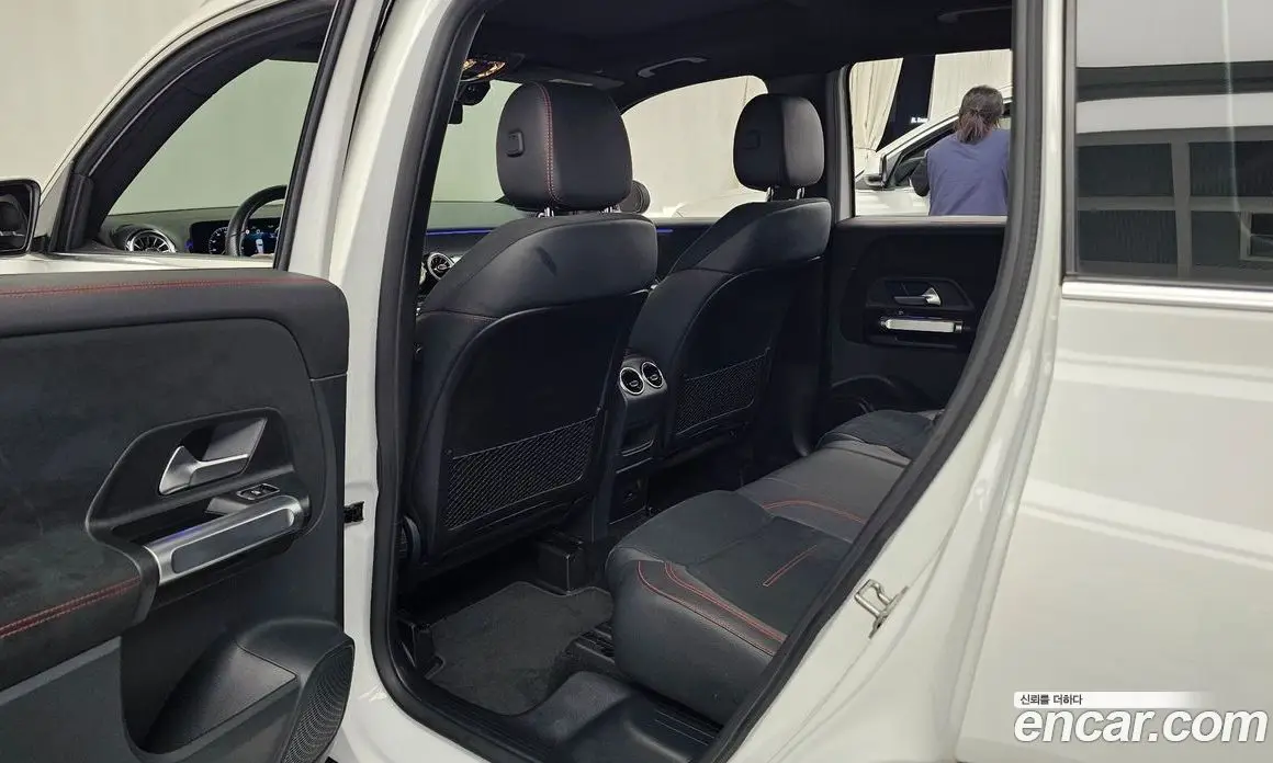 Mercedes-Benz GLB-Class 2022 2.0 автомат (гидро), фото 16