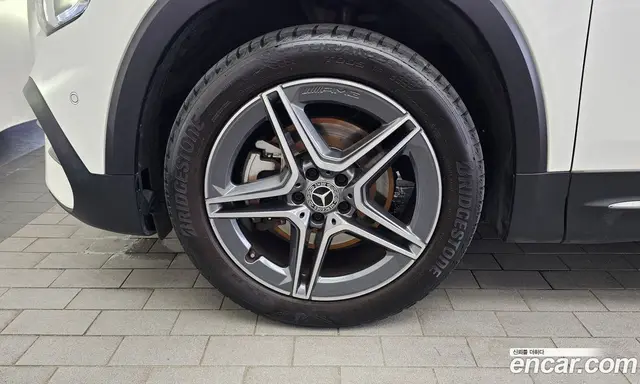 Mercedes-Benz GLB-Class 2022 2.0 автомат (гидро), миниатюра 5