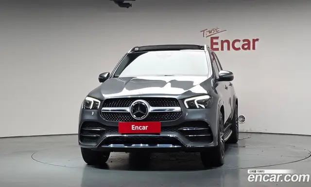 Mercedes-Benz GLE-Class 2023 3.0 автомат (гидро), миниатюра 2