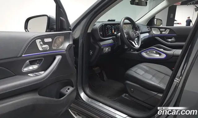 Mercedes-Benz GLE-Class 2023 3.0 автомат (гидро), миниатюра 12