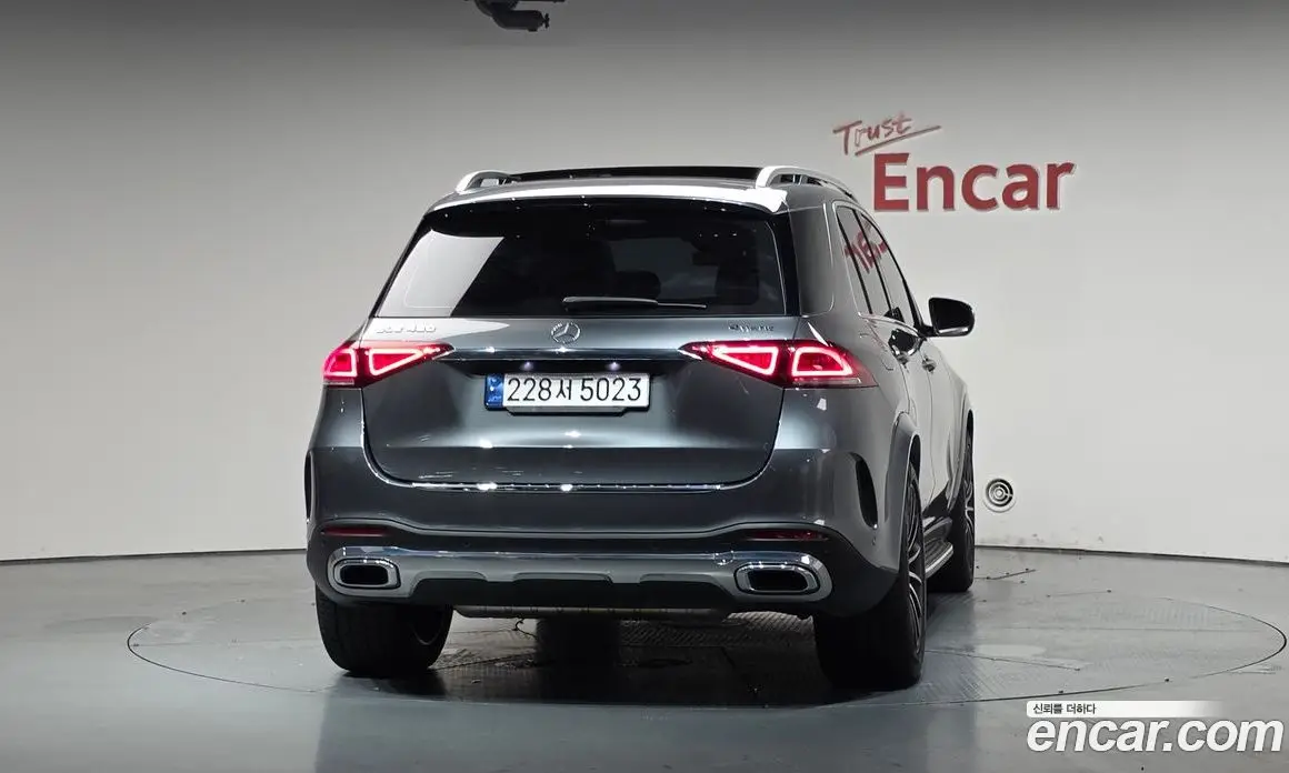 Mercedes-Benz GLE-Class 2023 3.0 автомат (гидро), фото 3