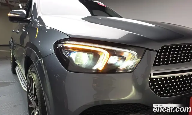 Mercedes-Benz GLE-Class 2023 3.0 автомат (гидро), миниатюра 7