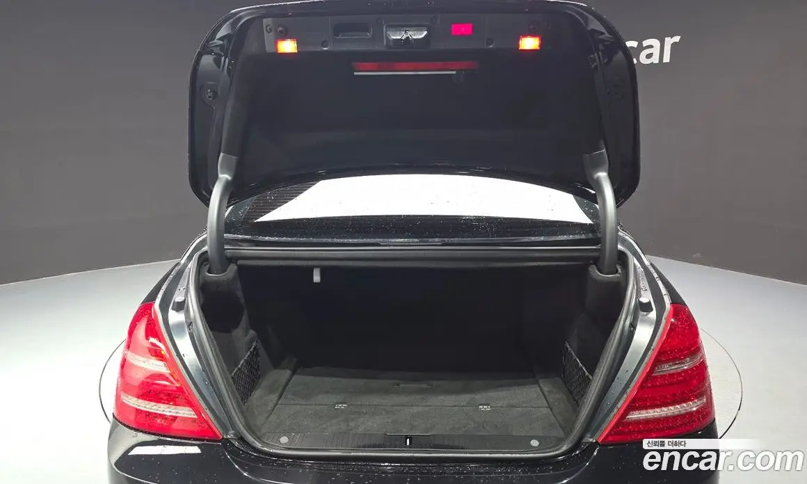 Mercedes-Benz S-Class 2013 3.5 автомат (гидро), фото 20 Mercedes-Benz S-Class 2013 3.5 автомат (гидро), фото 20