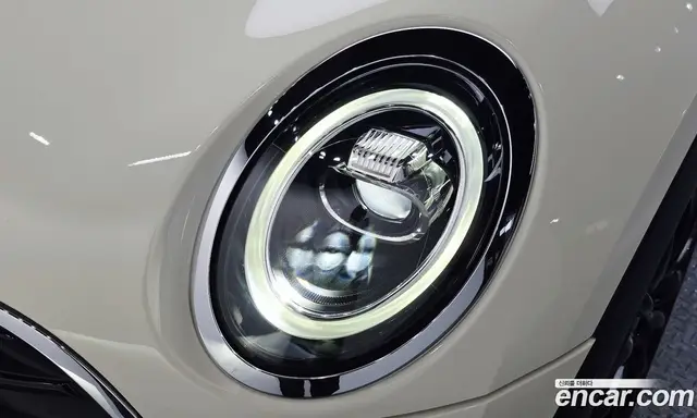 Mini Clubman 2019 1.5 автомат (гидро), миниатюра 8 Mini Clubman 2019 1.5 автомат (гидро), миниатюра 8