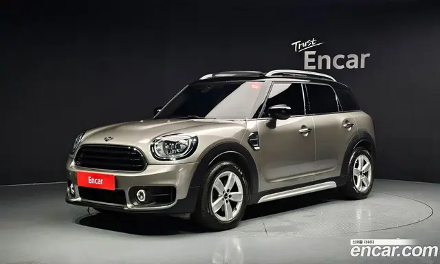 Mini Countryman 2019 1.5 автомат (гидро), миниатюра 1 Mini Countryman 2019 1.5 автомат (гидро), миниатюра 1