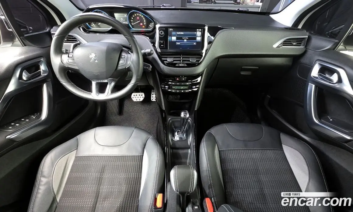 Peugeot 2008 2016 1.6 автомат (гидро), фото 7 Peugeot 2008 2016 1.6 автомат (гидро), фото 7