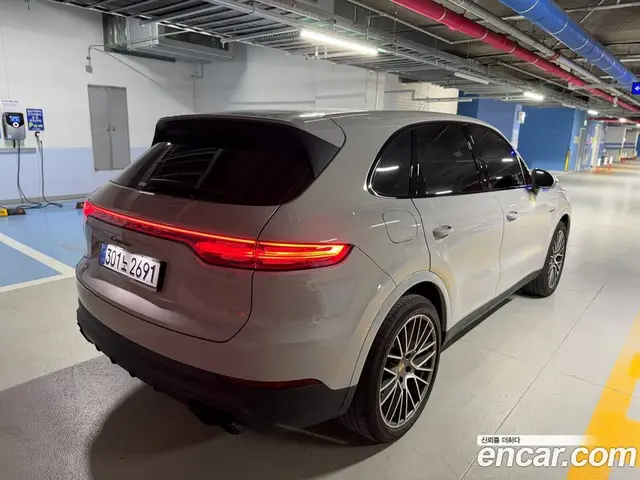 Porsche Cayenne 2023 3.0 автомат (гидро), миниатюра 5 Porsche Cayenne 2023 3.0 автомат (гидро), миниатюра 5