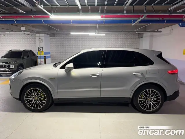 Porsche Cayenne 2023 3.0 автомат (гидро), миниатюра 8 Porsche Cayenne 2023 3.0 автомат (гидро), миниатюра 8
