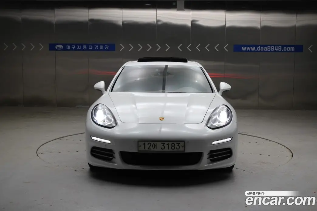 Porsche Panamera 2014 3.6 автомат (гидро), фото 4 Porsche Panamera 2014 3.6 автомат (гидро), фото 4