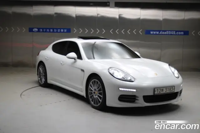 Porsche Panamera 2014 3.6 автомат (гидро), миниатюра 5 Porsche Panamera 2014 3.6 автомат (гидро), миниатюра 5