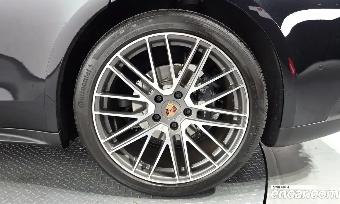 Porsche Panamera 2024 2.9 автомат (гидро), фото 7 Porsche Panamera 2024 2.9 автомат (гидро), фото 7