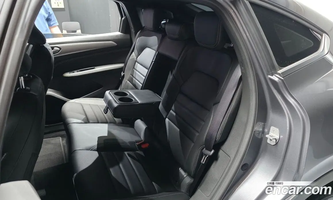 Renault (Samsung) Arkana 2025 1.6 автомат (гидро), фото 18 Renault (Samsung) Arkana 2025 1.6 автомат (гидро), фото 18