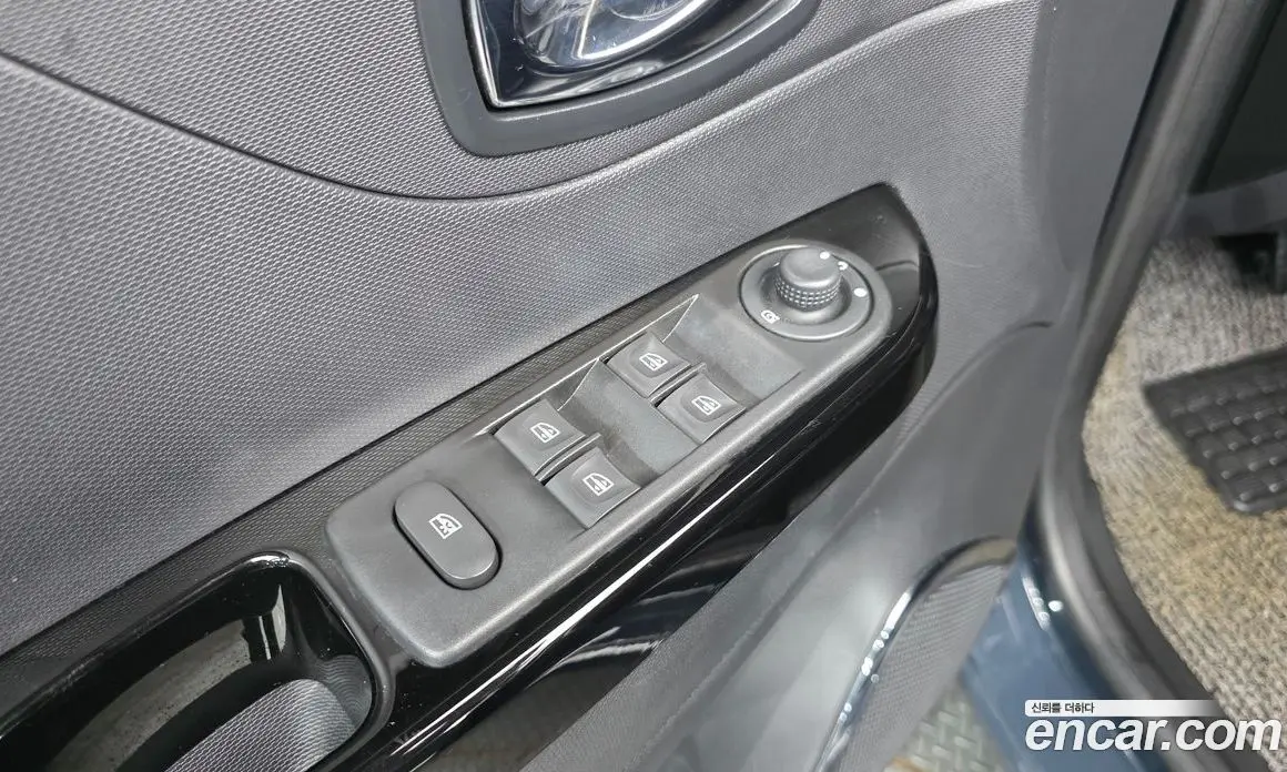Renault (Samsung) QM3 2015 1.5 автомат (гидро), фото 12 Renault (Samsung) QM3 2015 1.5 автомат (гидро), фото 12